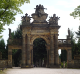 Friedhofsportal